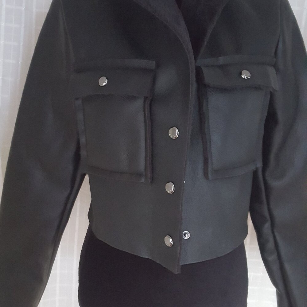 GUESS FAUX LEATHER OUTER SHELL CLACK COATS, JACKET SIZE: SMALL